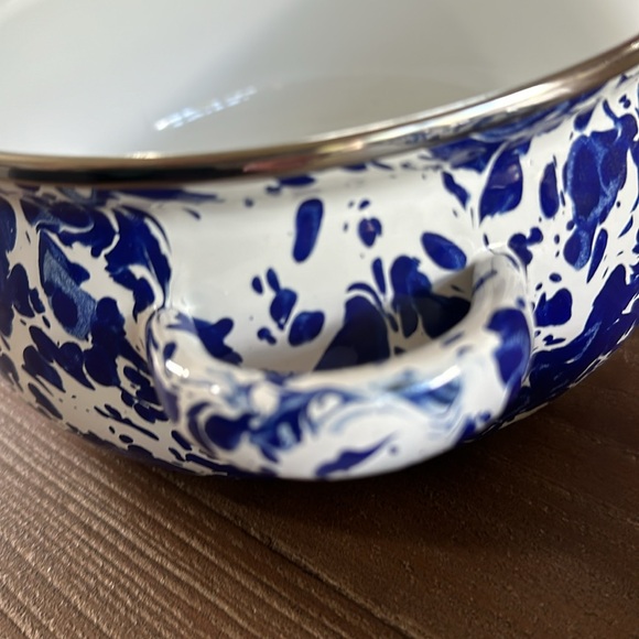 New Golden Rabbit Enamelware 2.5 quart - Picture 6 of 8